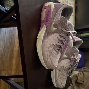 Nike Women's Lavender Sneakers